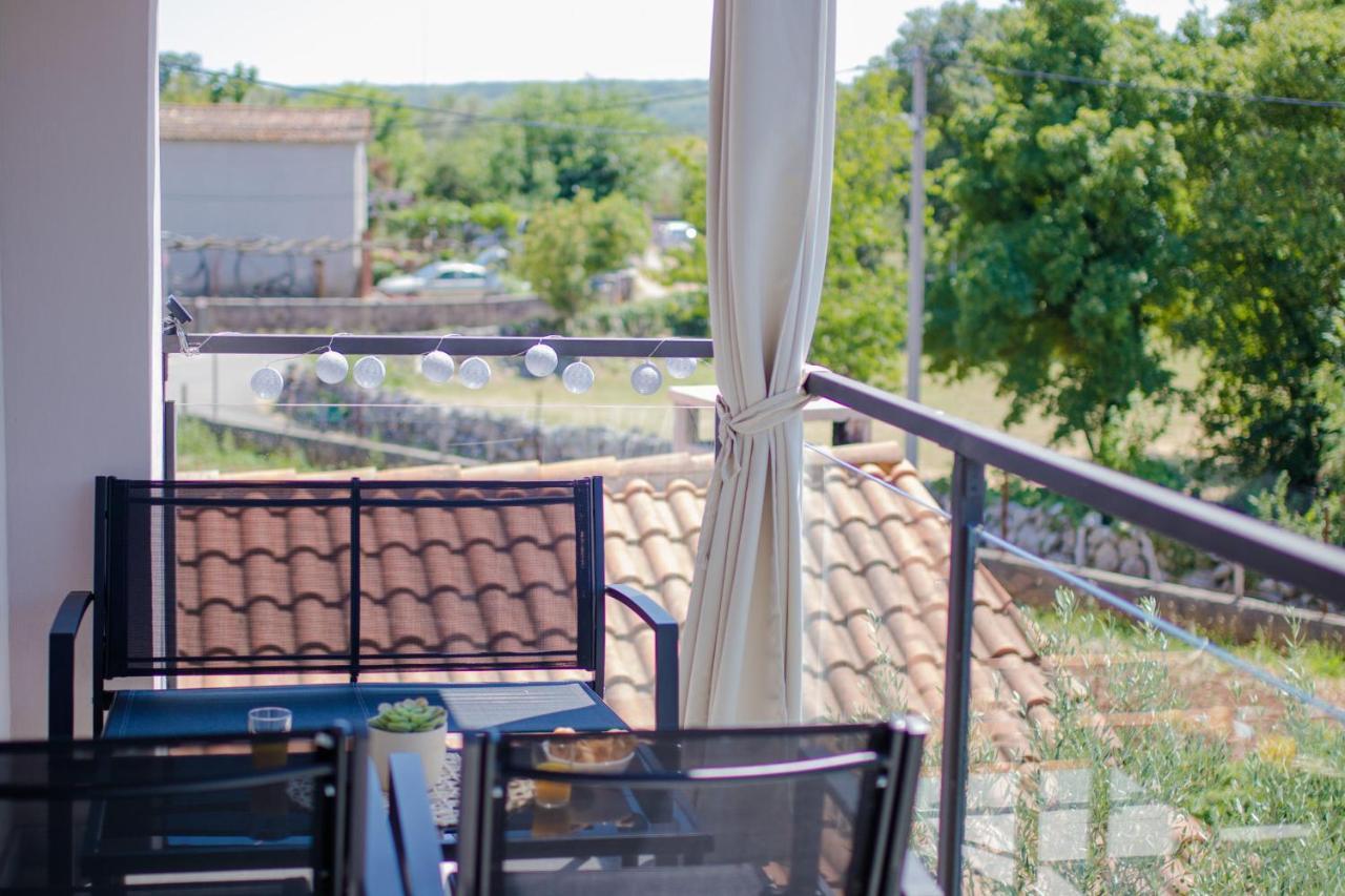 Apartments Aki Malinska Εξωτερικό φωτογραφία