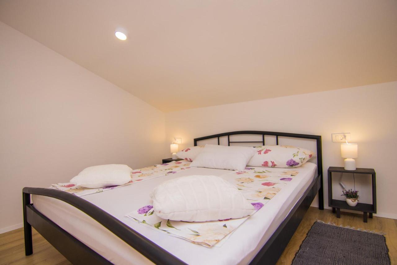 Apartments Aki Malinska Εξωτερικό φωτογραφία